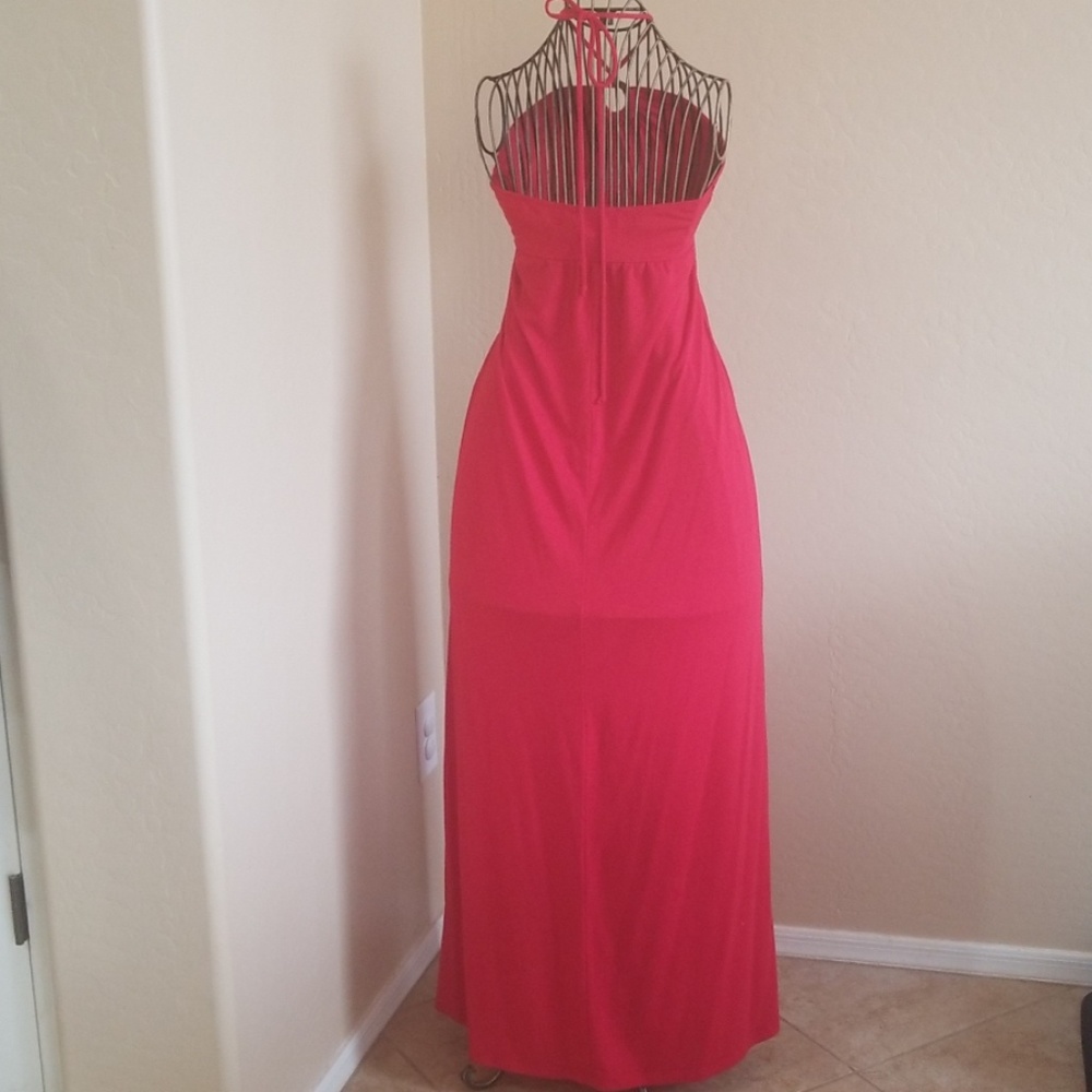 Red Dress - Picture 3 of 3